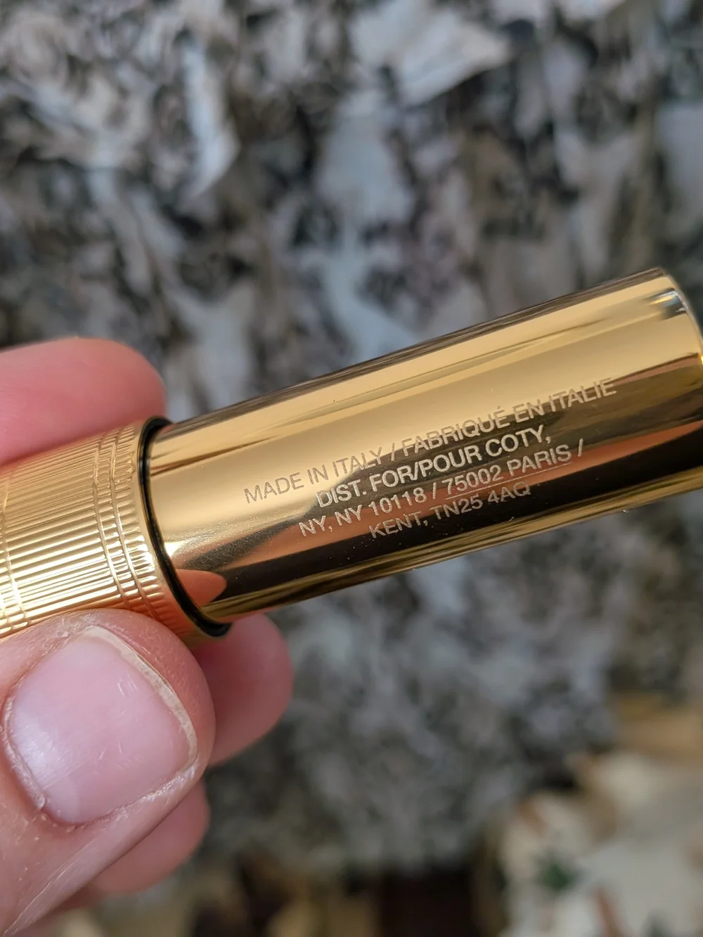Gucci Velvet Matte Lipstick in Joanna Burgundy